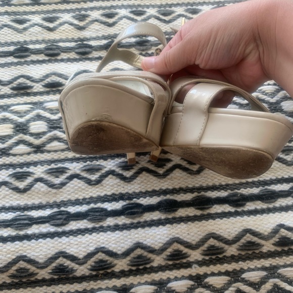 G By Guess Nude Stiletto Platform Heels Size 6 1/2M - Picture 11 of 11